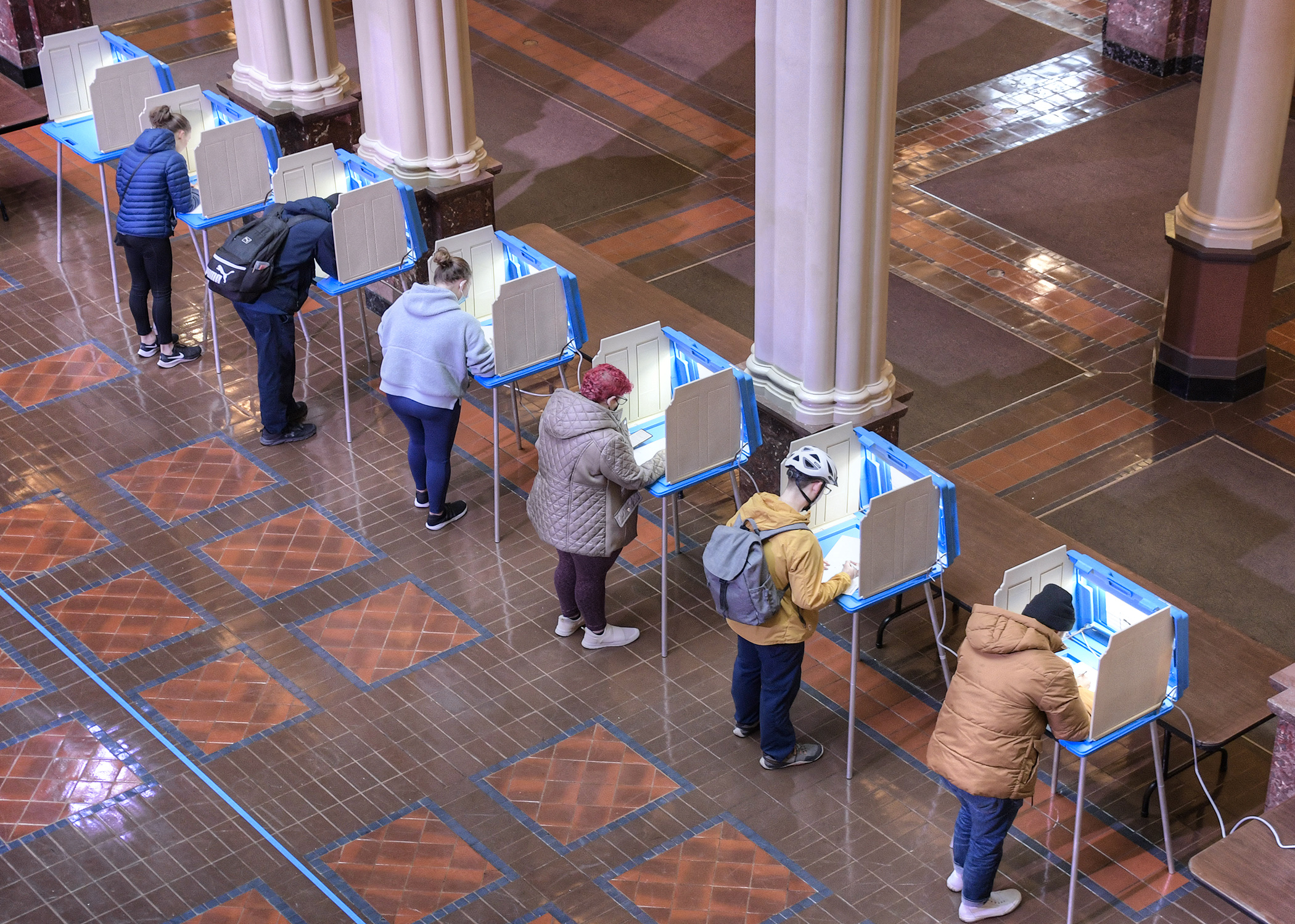 HF558 would establish a uniform 18-day early voting period ahead of Election Day. (House Photography file photo)